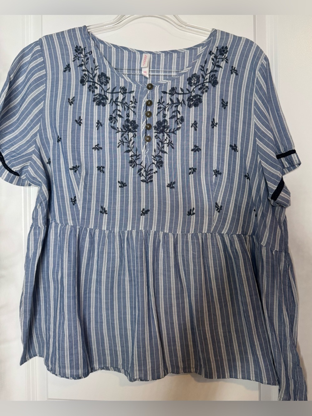 Xhilaration Blue and White Striped Embroidered Peplum Tunic 100% cotton 2x xxl